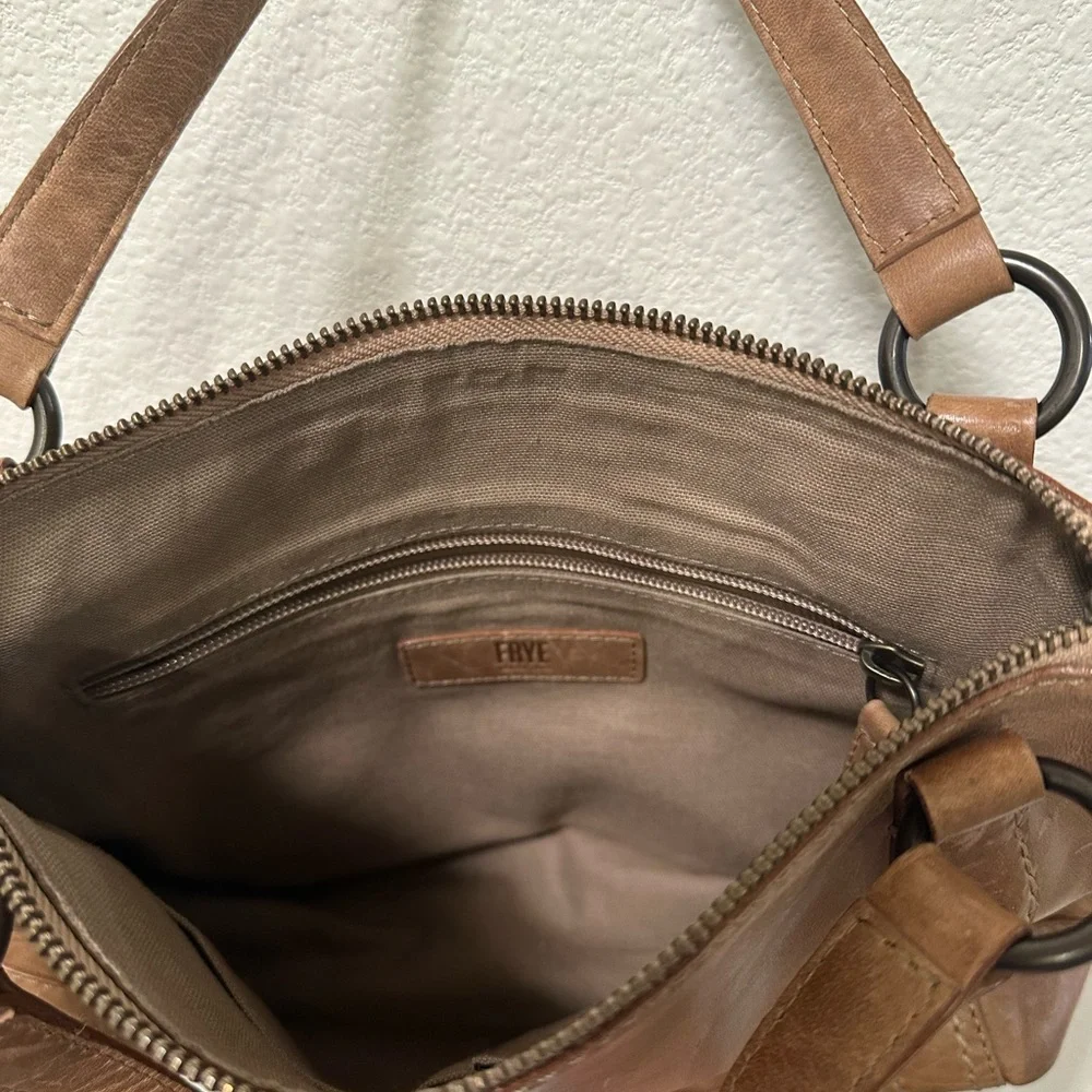 Frye Melissa Medium Beige Leather Crossbody Satchel Handbag - Picture 10 of 13